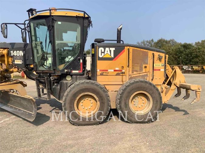 2010 CATERPILLAR 140M
