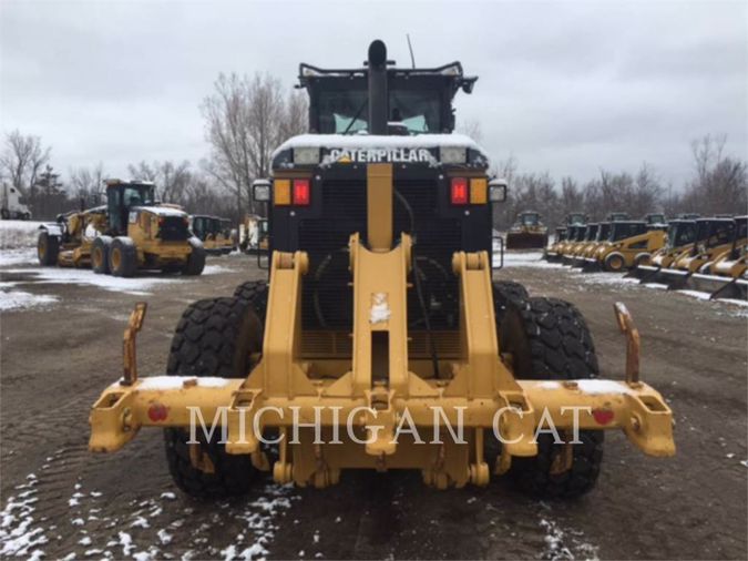 2010 CATERPILLAR 140M