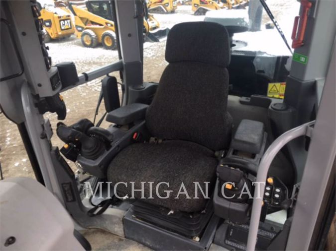 2010 CATERPILLAR 140M