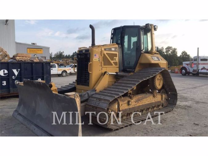 2015 CATERPILLAR D6N