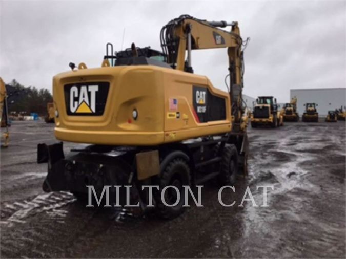 2015 CATERPILLAR M318
