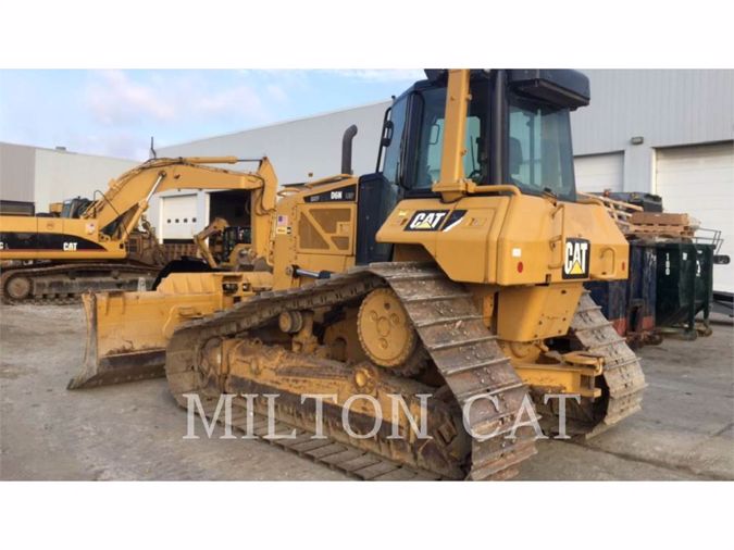 2015 CATERPILLAR D6N