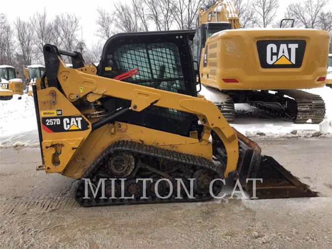 2016 CATERPILLAR 257