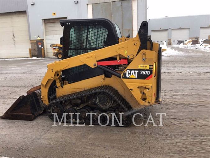 2016 CATERPILLAR 257