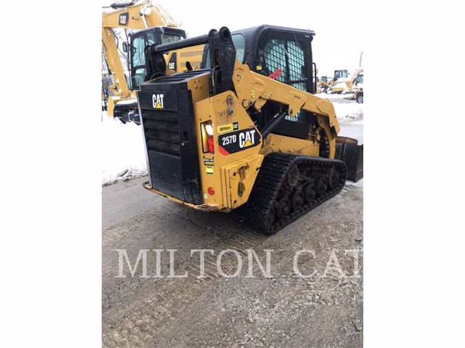 2016 CATERPILLAR 257