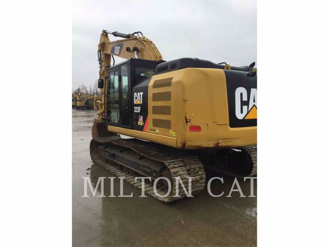 2017 CATERPILLAR 323F