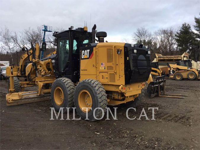2015 CATERPILLAR 140M