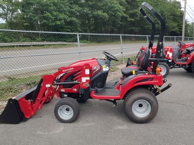 2020 MAHINDRA EMAX 20