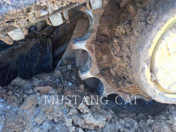 2016 CATERPILLAR 249