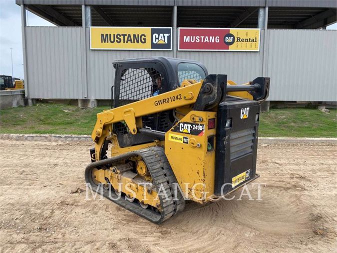 2016 CATERPILLAR 249