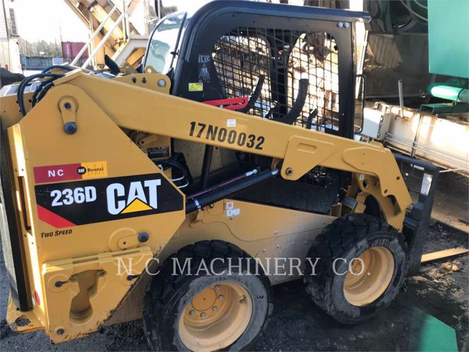 2017 CATERPILLAR 236D