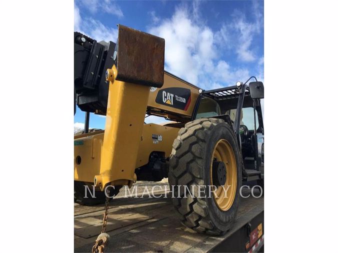 2019 CATERPILLAR TL1255