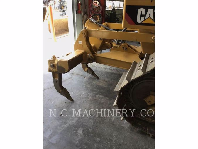 2019 CATERPILLAR D6N