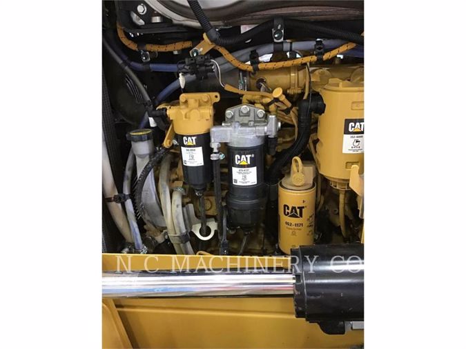 2019 CATERPILLAR D6N