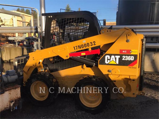 2017 CATERPILLAR 236D