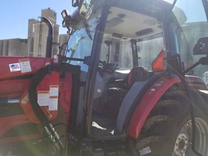 2020 MAHINDRA 8100