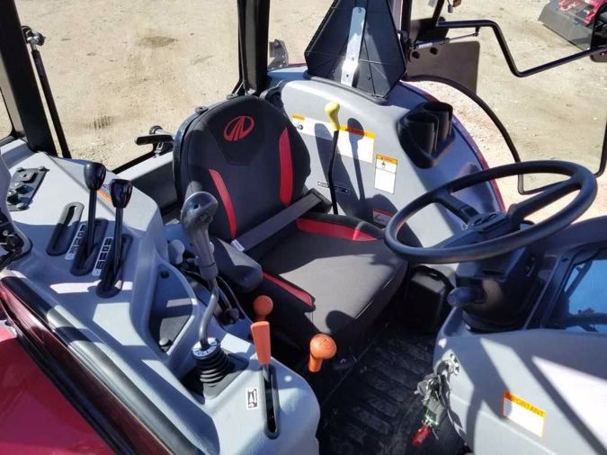 2020 MAHINDRA 8100