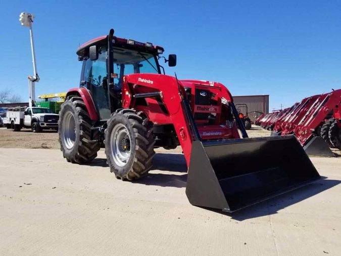 2020 MAHINDRA 8100