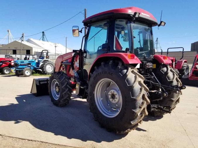 2020 MAHINDRA 8100