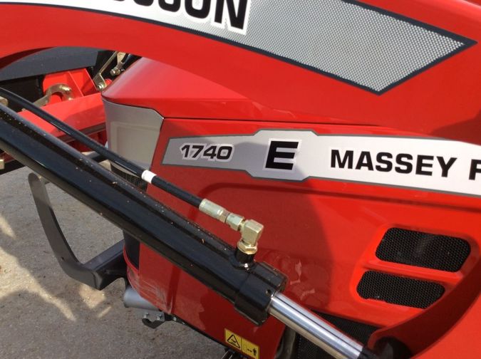 2020 MASSEY FERGUSON 1740