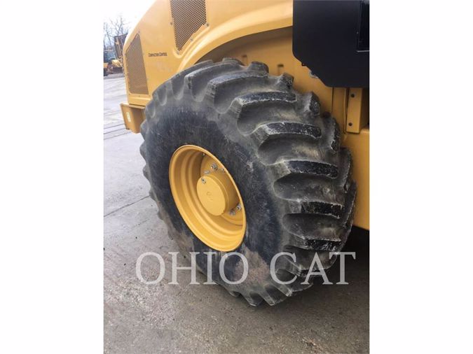 2015 CATERPILLAR CP56