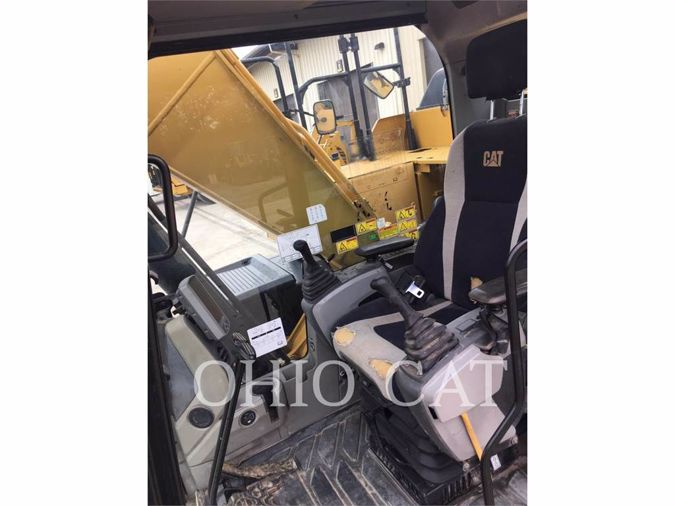2012 CATERPILLAR 320E