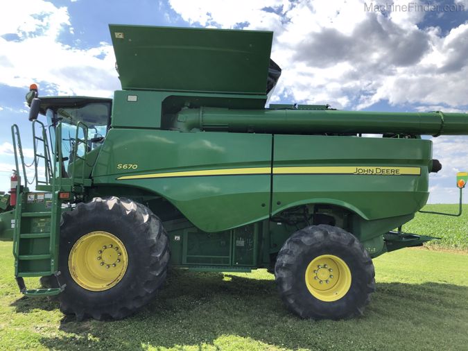 2013 JOHN DEERE S670