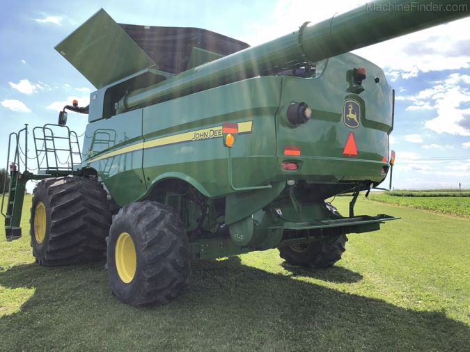 2013 JOHN DEERE S670