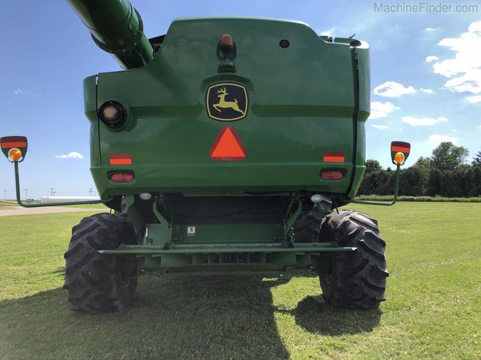 2013 JOHN DEERE S670