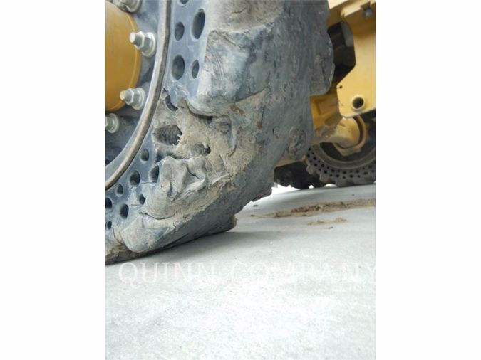 2015 CATERPILLAR 450