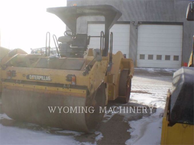 2012 CATERPILLAR CB64