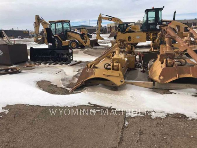 2014 CATERPILLAR D8T