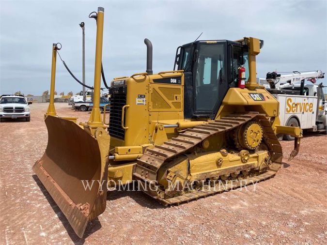 2011 CATERPILLAR D6N