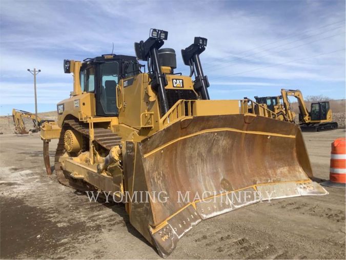 2018 CATERPILLAR D8T