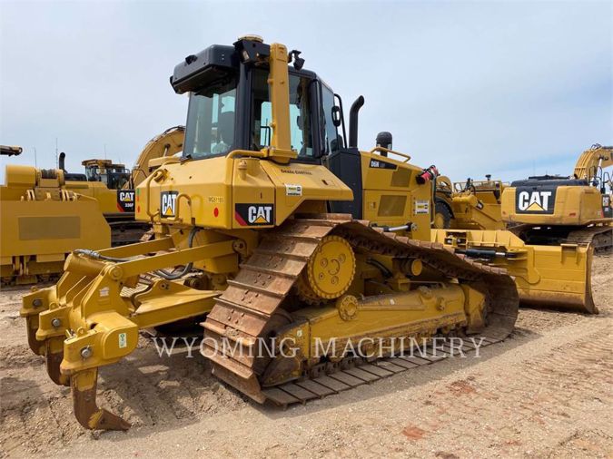 2017 CATERPILLAR D6N