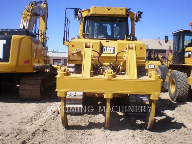 2018 CATERPILLAR D8T
