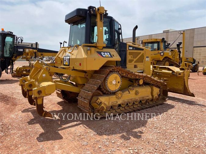 2011 CATERPILLAR D6N