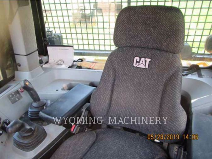 2013 CATERPILLAR D8T