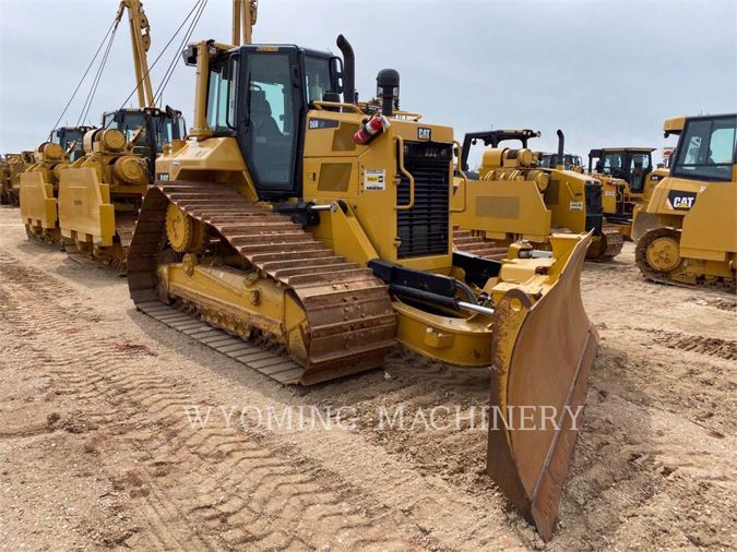 2017 CATERPILLAR D6N