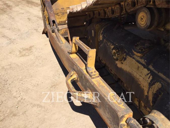 2012 CATERPILLAR D6T