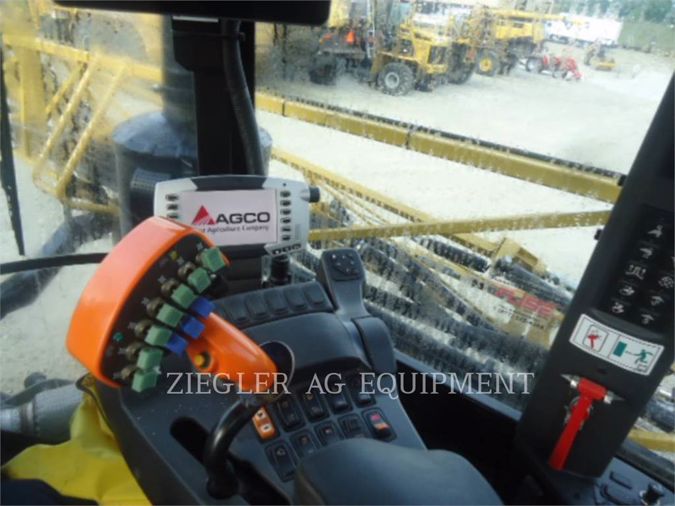 2017 CHALLENGER ROGATOR 1100