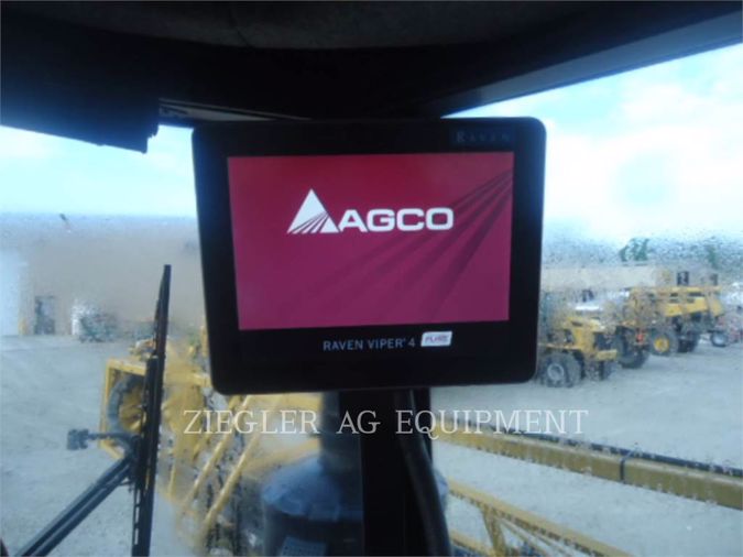2017 CHALLENGER ROGATOR 1100