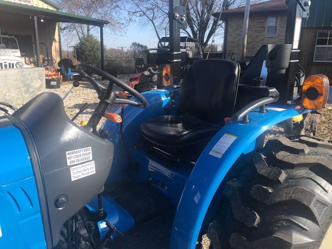 LS TRACTOR MT225