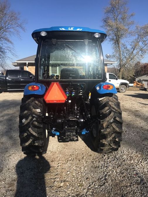 LS TRACTOR XU6158