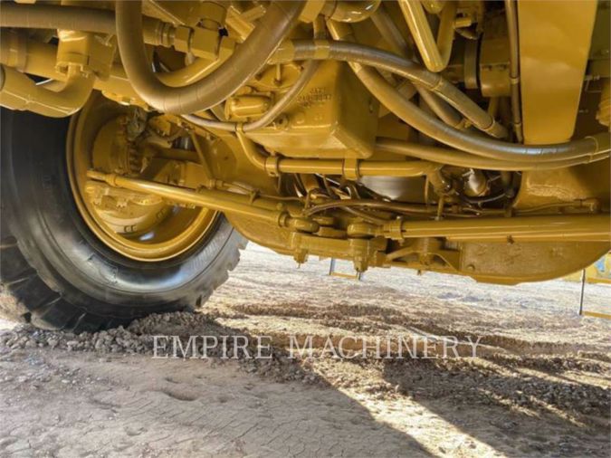 2010 CATERPILLAR 777F