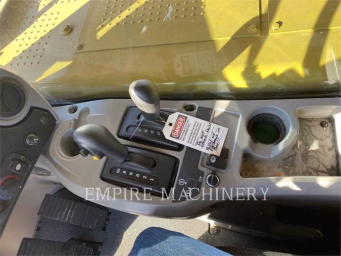 2010 CATERPILLAR 777F