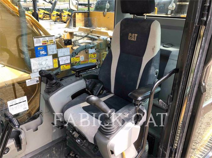 2015 CATERPILLAR 323F