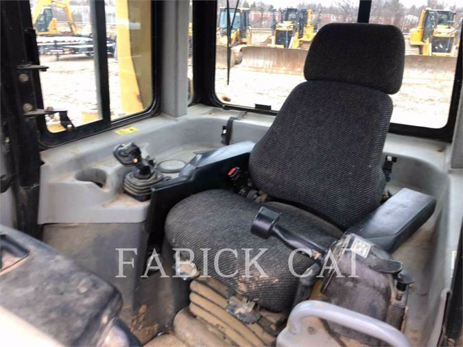 2007 CATERPILLAR D6R