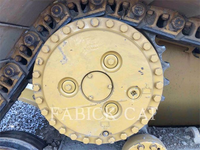 2017 CATERPILLAR D6N
