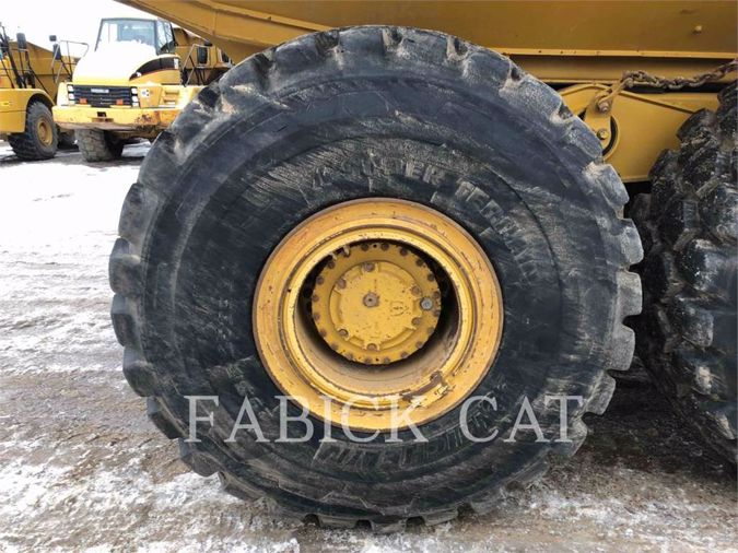 2015 CATERPILLAR 740B